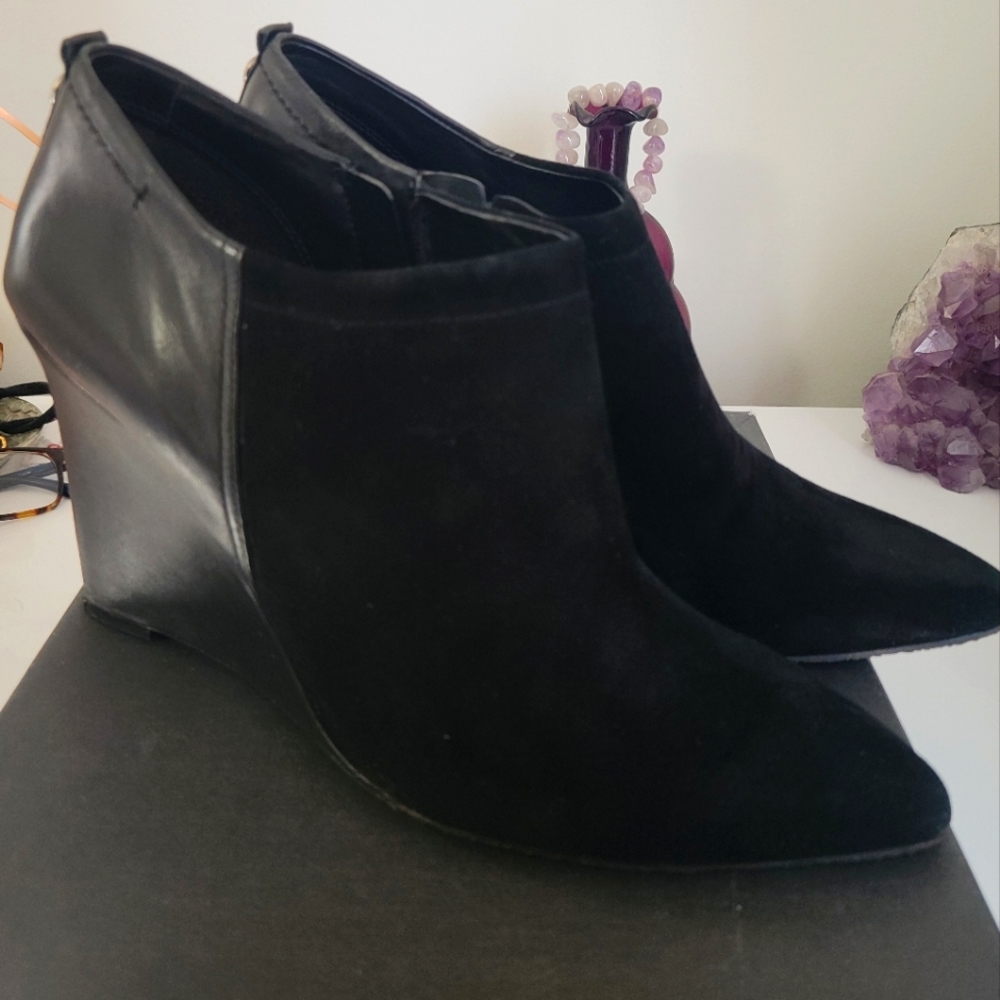 Vince Canuto Leather/suede booties, platform heel. Size 10.